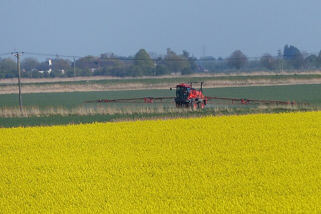 Agricultural spraying of glyphosate on crops in Britain